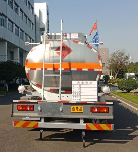 永強(qiáng)牌YQ5181GYYCTE鋁合金運(yùn)油車公告圖片