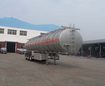 程力威牌13米32吨3轴食用油运输半挂车(CLW9401GSY)