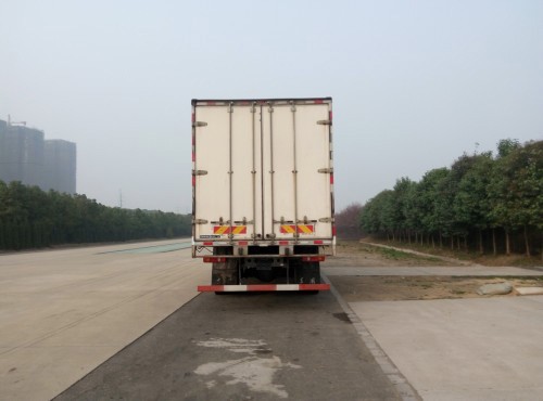 东风牌DFH5160XXYBX1DV厢式运输车公告图片