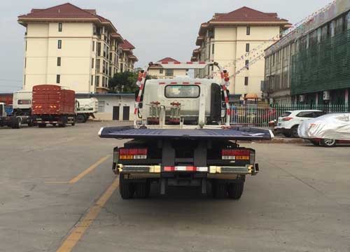 大運(yùn)牌CGC5100TQZHDE41E清障車公告圖片