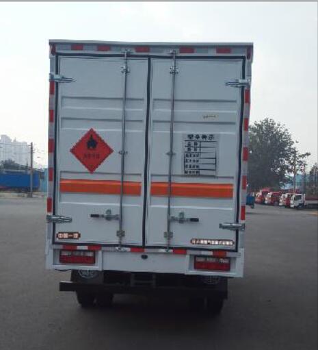 解放牌CA5085XRQP40K2L2E5A84易燃?xì)怏w廂式運(yùn)輸車公告圖片