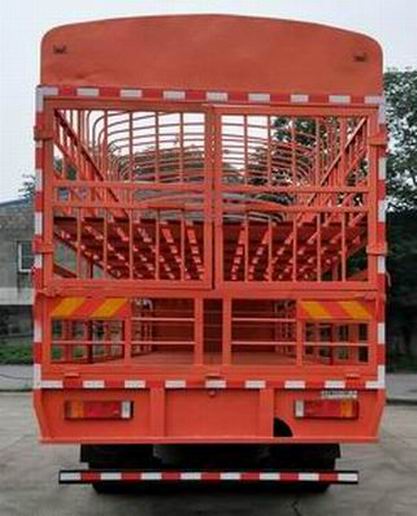 乘龍牌LZ5310CCQH5FB畜禽運(yùn)輸車公告圖片