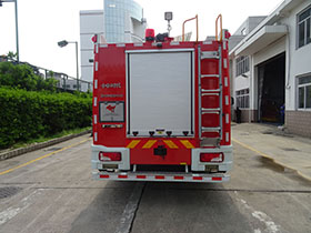 中卓时代牌ZXF5170GXFPM70泡沫消防车公告图片