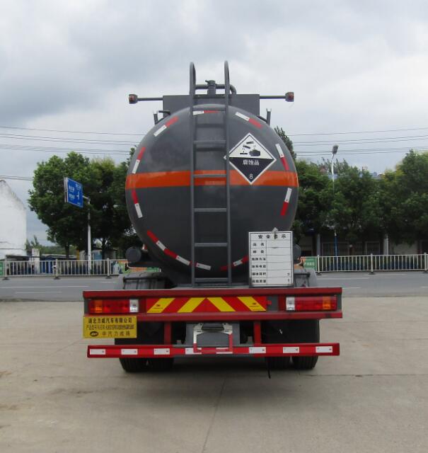 中汽力威牌HLW5313GFW5CA腐蚀性物品罐式运输车公告图片