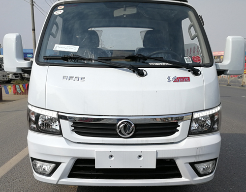 新東日牌YZR5030ZZZE6自裝卸式垃圾車公告圖片