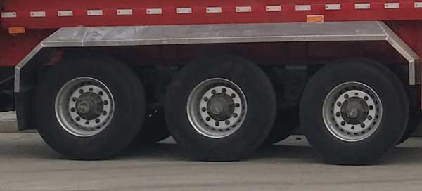 龙星汇牌HLV9400ZLS散装粮食运输半挂车公告图片