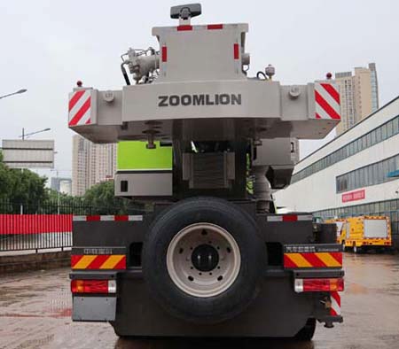 中聯(lián)牌ZLJ5440JQZ55H汽車(chē)起重機(jī)公告圖片