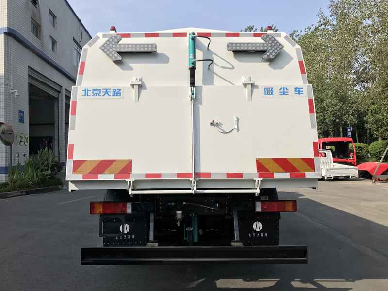 天路牌BTL5180TXCND6吸塵車(chē)公告圖片