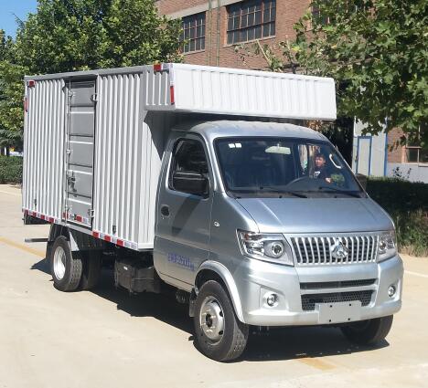 長(zhǎng)安牌SC5031XXYDBAB6廂式運(yùn)輸車公告圖片