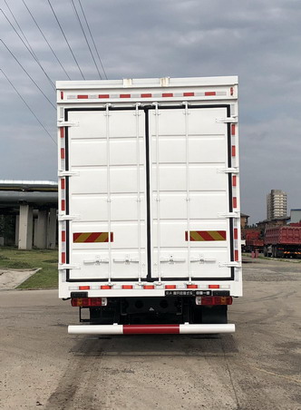 解放牌CA5250XYKP66K24L5T2E6翼開(kāi)啟廂式車(chē)公告圖片