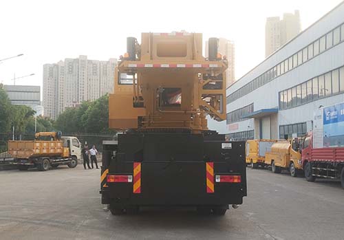 三一牌SYM5505JQZ(STC900T7)汽車起重機公告圖片