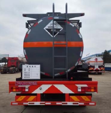 大力牌DLQ5319GFWC5腐蝕性物品罐式運(yùn)輸車公告圖片