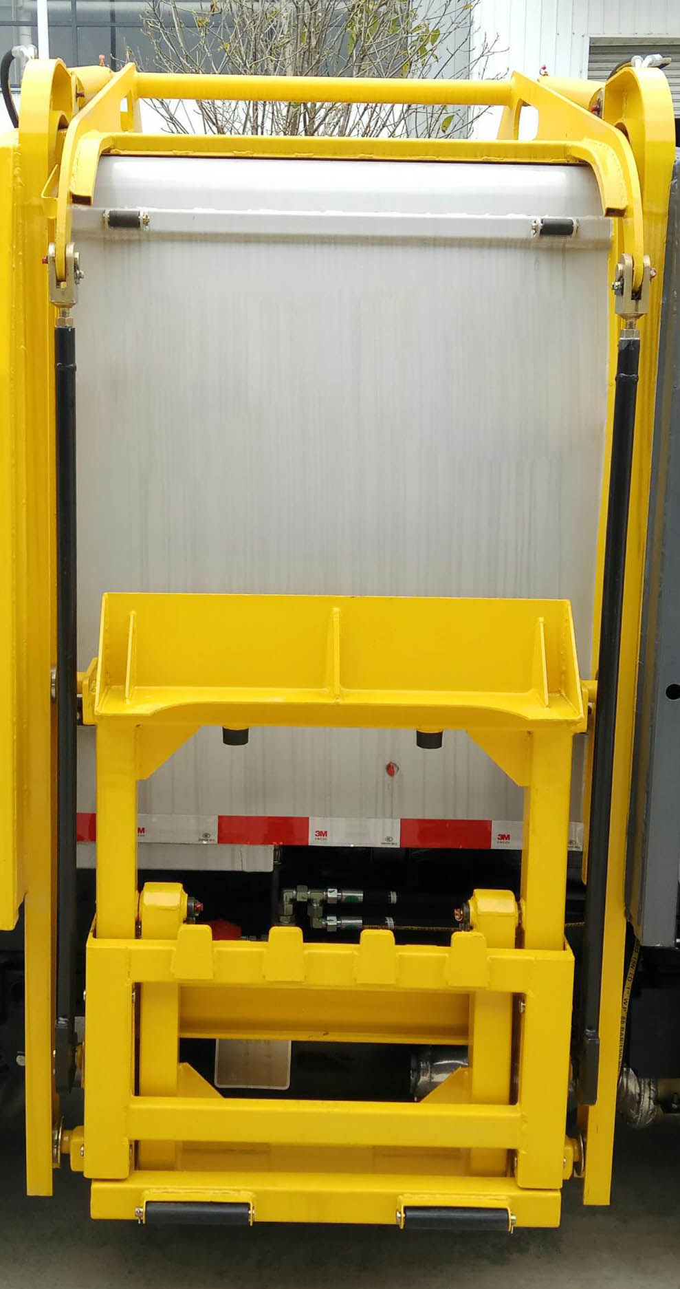 徐工牌DXA5071ZYSD6壓縮式垃圾車公告圖片