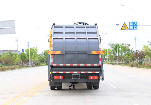 凱力風(fēng)牌KLF5181ZYSE6壓縮式垃圾車公告圖片