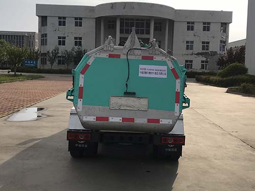 華司令牌ZTY5030ZYSBEV純電動壓縮式垃圾車公告圖片