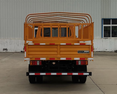 雪蓮冷鏈牌JSC5040CCQXSG26畜禽運(yùn)輸車公告圖片