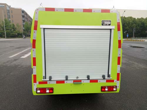 寶裕牌ZBJ5030TYHC路面養(yǎng)護(hù)車公告圖片