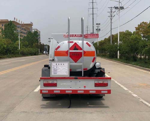 專威牌HTW5042GJYEQ加油車公告圖片