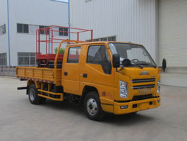 高空作业车
