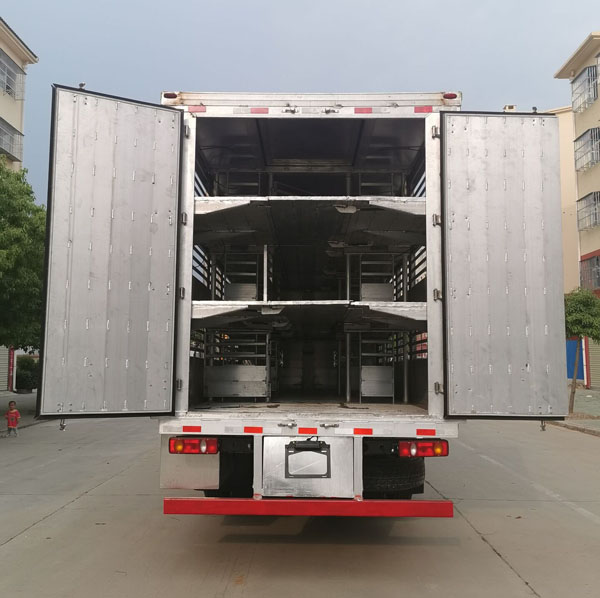 程力威牌CLW5180CCQE6畜禽運(yùn)輸車公告圖片