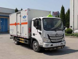 爆破器材运输车