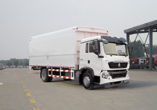 豪沃牌ZZ5167XYKK561GE1B翼開啟廂式車公告圖片