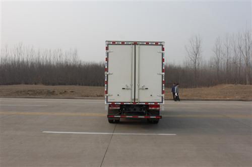 福田牌BJ5046XXY-H7廂式運(yùn)輸車公告圖片