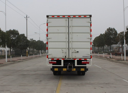 東風(fēng)牌EQ5090XXYL8BDEAC廂式運(yùn)輸車(chē)公告圖片