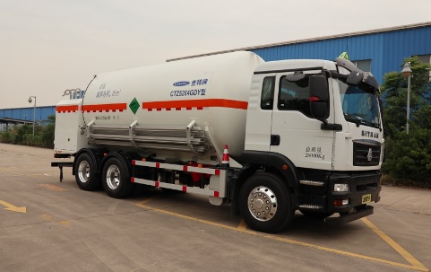 查特牌CTZ5264GDY低溫液體運(yùn)輸車公告圖片