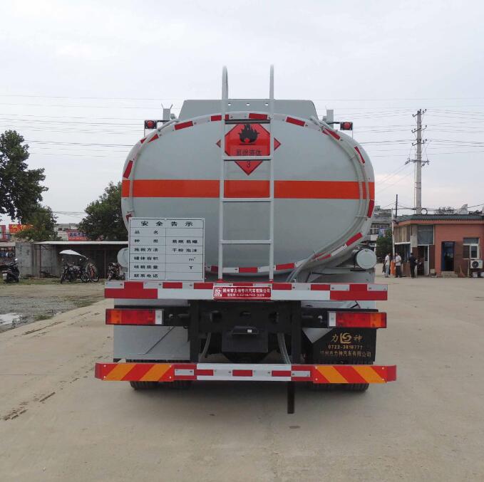 醒獅牌SLS5311GYYE5S運(yùn)油車(chē)公告圖片