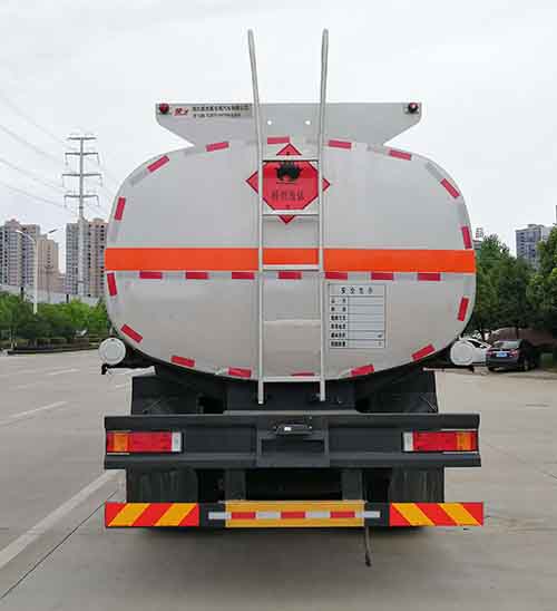 楚飛牌CLQ5251GYY5E運(yùn)油車公告圖片