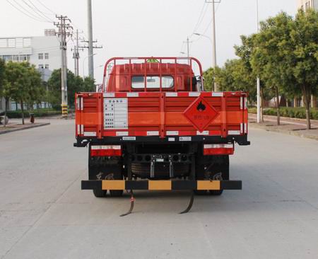 東風(fēng)牌EQ5041TQP8BDBACWXP氣瓶運(yùn)輸車(chē)公告圖片