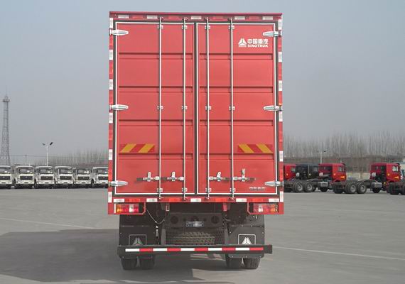 豪沃牌ZZ5187XXYG451DE1廂式運(yùn)輸車公告圖片