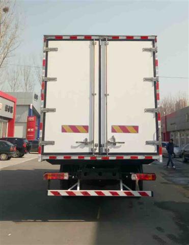 福田牌BJ5186XLC-A3冷藏車(chē)公告圖片