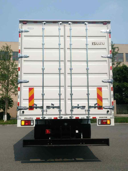 慶鈴牌QL5180XXYXSFRJ廂式運(yùn)輸車(chē)公告圖片