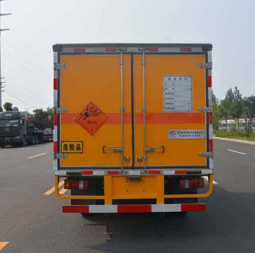 多士星牌JHW5060XQYJ爆破器材运输车公告图片