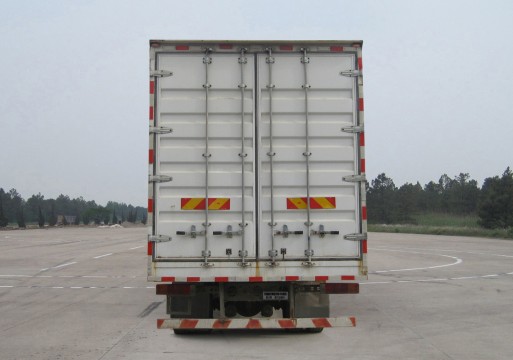 豪沃牌ZZ5187XXYN711GE1B廂式運(yùn)輸車公告圖片