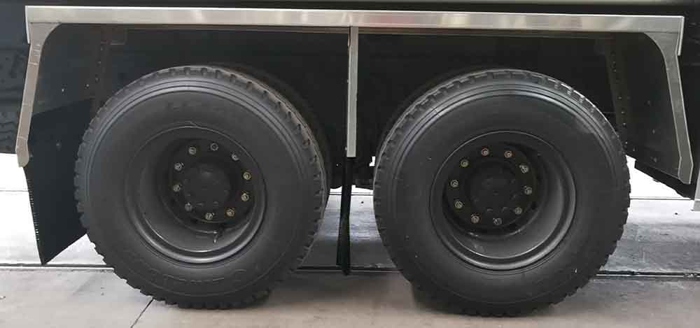 楚飛牌CLQ5250GYY5RA鋁合金運油車公告圖片