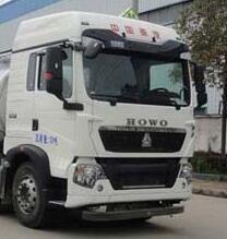 綠葉牌JYJ5317GRYE1易燃液體罐式運輸車公告圖片