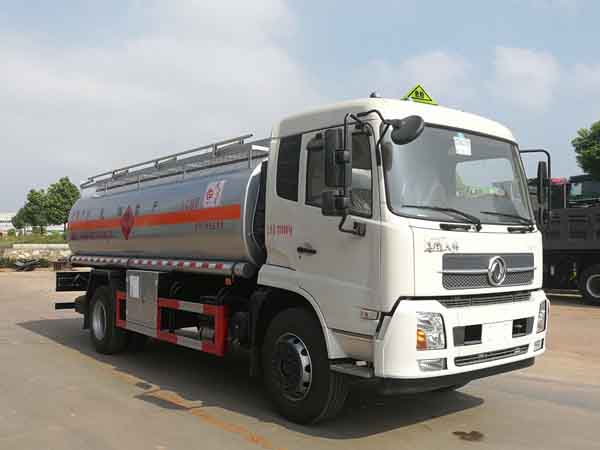 楚勝牌CSC5180GYYDV運(yùn)油車(chē)公告圖片