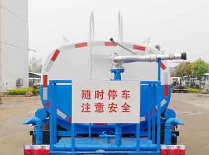 中汽力威牌HLW5071GPS6EQ绿化喷洒车公告图片
