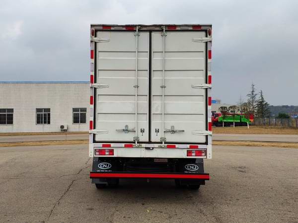 南駿牌NJA5090XXYPDF33V廂式運(yùn)輸車公告圖片