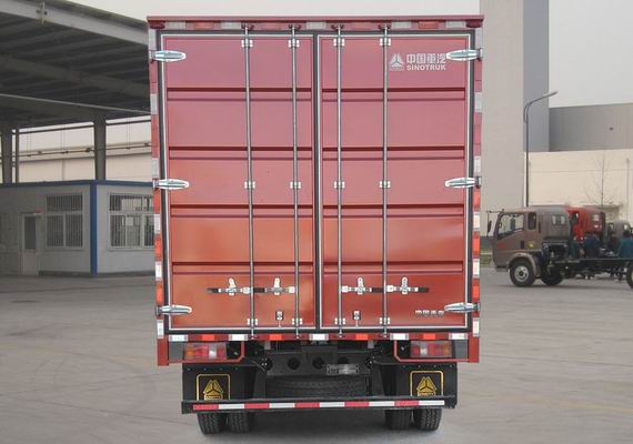 豪沃牌ZZ5117XXYH3315F112廂式運(yùn)輸車公告圖片