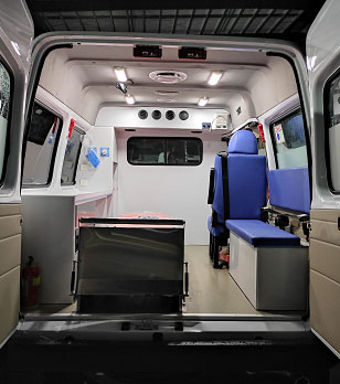 程力威牌CLW5042XJHCD6救護(hù)車公告圖片