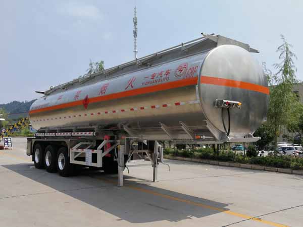 专致牌11.5米33.8吨3轴铝合金易燃液体罐式运输半挂车(YZZ9404GRYLZ)