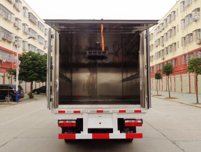 程力威牌CLW5043XYY6医疗废物转运车公告图片