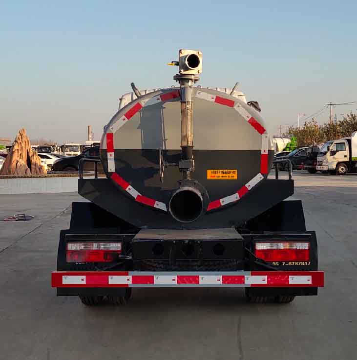 祥農(nóng)達(dá)牌SGW5049GXEF吸糞車(chē)公告圖片