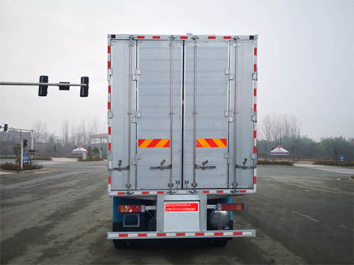 炎帝牌SZD5310CCQD5畜禽運(yùn)輸車(chē)公告圖片