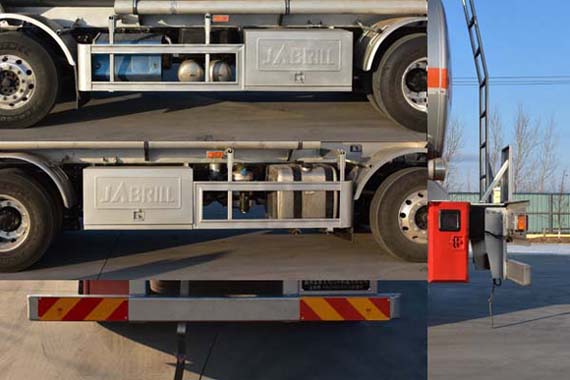 金碧牌PJQ5323GRYCA易燃液體罐式運(yùn)輸車公告圖片