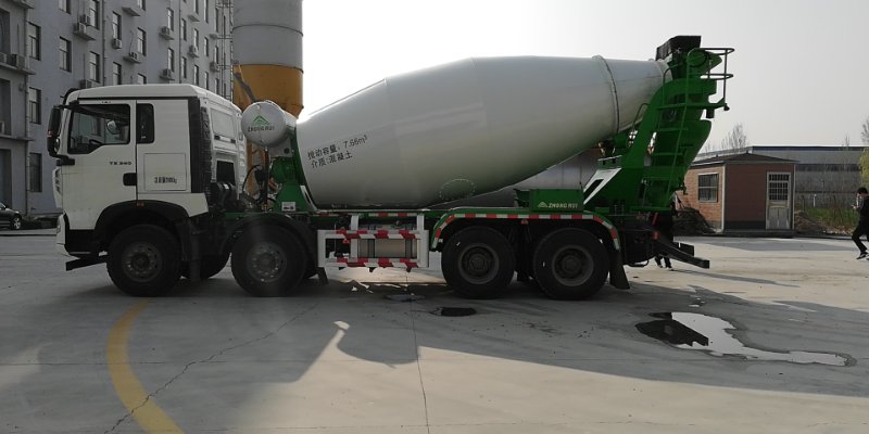 華盛源牌JZR5317GJBZZ30混凝土攪拌運(yùn)輸車公告圖片